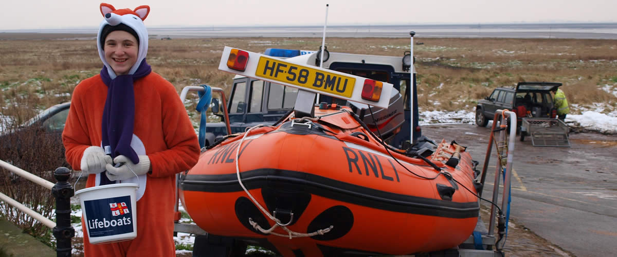 M6BUB raising money @ Lytham Lifeboat Station